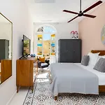 Amazing Art Deco 150m To Sea With Daily Housekeeping *