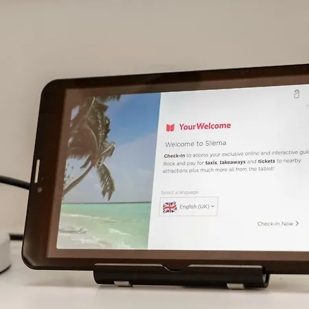 Amazing Art Deco 150m To Sea With Daily Housekeeping Feriehus *