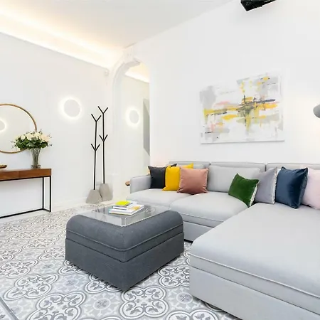 Vakantiehuis Amazing Art Deco 150m To Sea With Daily Housekeeping Sliema