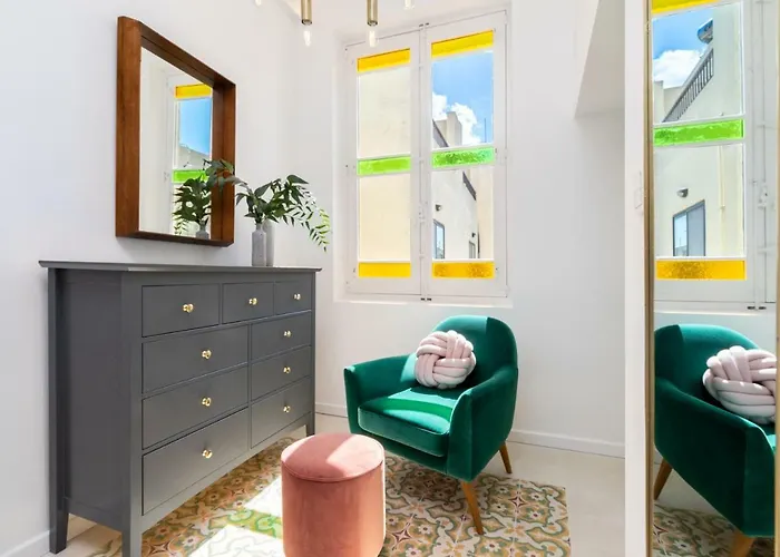 Amazing Art Deco 150m To Sea With Daily Housekeeping Feriehus *