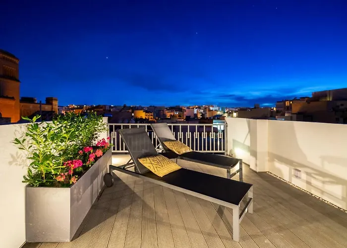 Ferienhaus Amazing Art Deco 150m To Sea With Daily Housekeeping Sliema