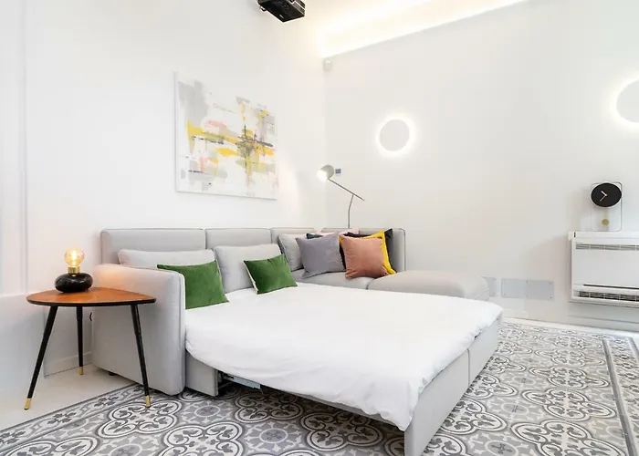 Ferienhaus Amazing Art Deco 150m To Sea With Daily Housekeeping Sliema