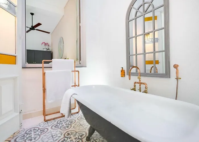 Ferienhaus Amazing Art Deco 150m To Sea With Daily Housekeeping Sliema